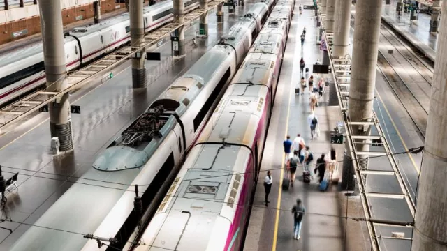 Renfe confirma que los trenes en la línea Madrid-Galicia circularán este jueves con "normalidad"
