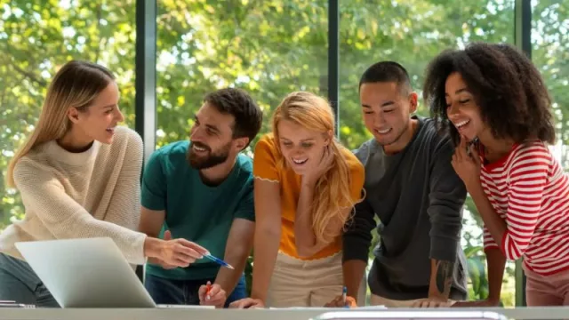 La Generación Z impulsa un modelo laboral centrado en beneficios flexibles y bienestar