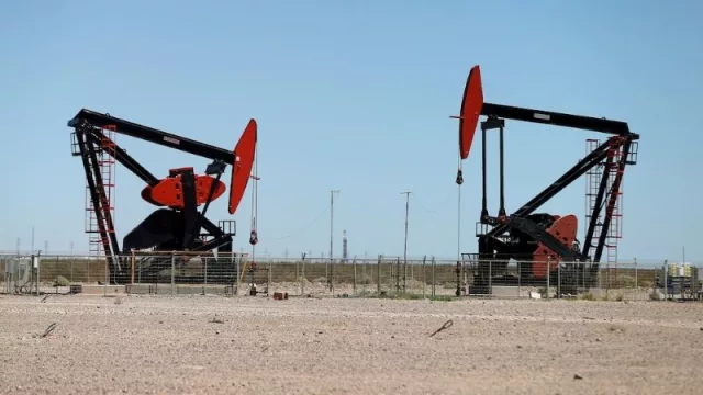 La argentina YPF suma a la petrolera de Emiratos Árabes Unidos al proyecto de gas natural en Vaca Muerta
