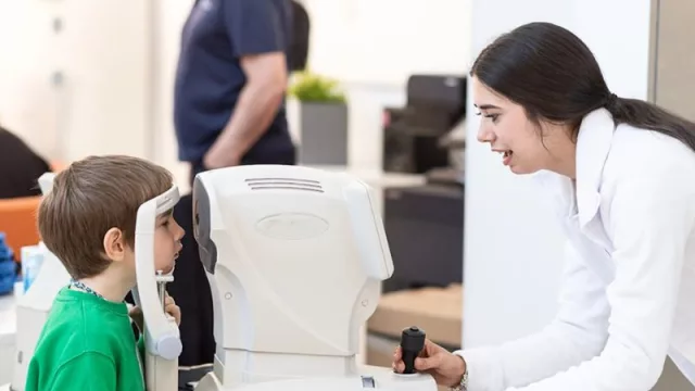 La Fundación Rafa Nadal y Clínica Baviera renuevan su compromiso con la salud visual infantil