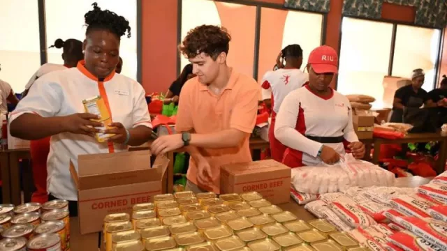 RIU planea reabrir todos sus hoteles en Jamaica antes de final de año