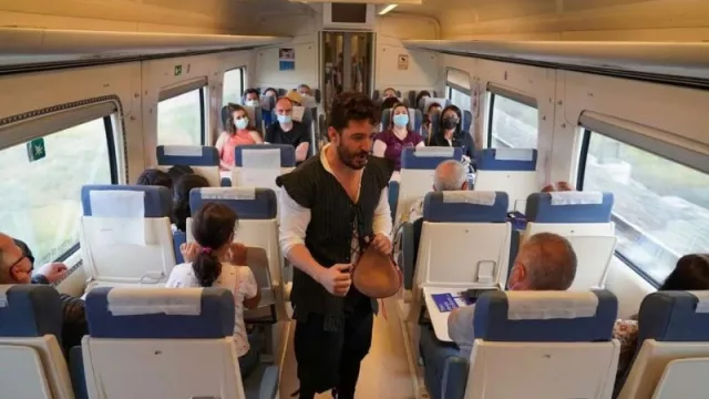 Renfe vuelve a la ruta de Don Quijote: ya se venden los billetes del Tren de los Molinos 2026
