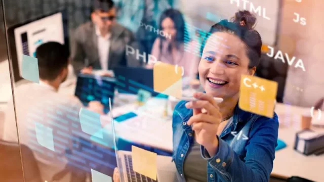 Cómo retener al Talento Tech en España: cinco acciones estratégicas para lograrlo con éxito