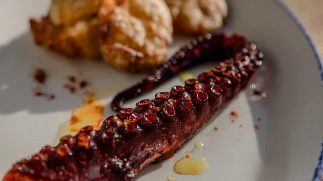 Kala Beach consolida su propuesta de alta cocina mediterránea frente al mar en Playa del Cura