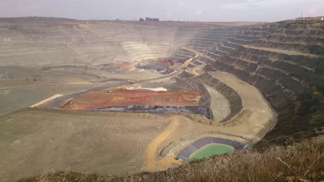 Desmantelada la mayor red de tráfico de cobre en Chile: robaban millones para el mercado chino