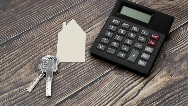 Los jóvenes destinan de media más del 40% de su salario neto al alquiler de una habitación