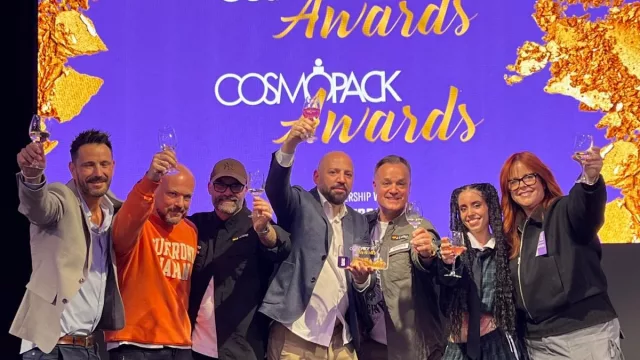 Ni cremas coreanas ni lujo italiano: un producto masculino español arrasa en premios mundiales de cosmética