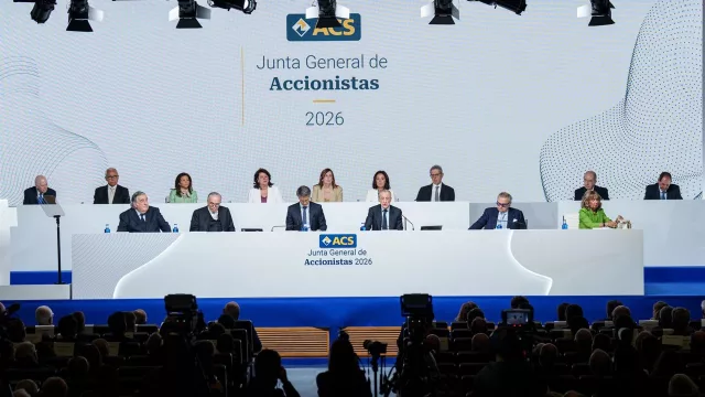 ACS recibirá hasta 700 millones de euros de Florentino Pérez y Criteria para financiar data centers