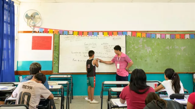 Emergencia educativa: cómo la crisis escolar profundiza la desigualdad en América Latina
