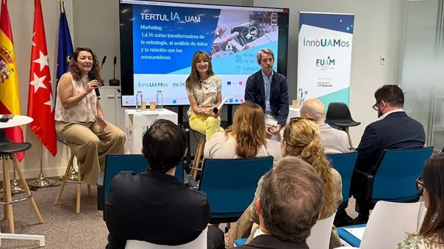 Madrid Network y la FUAM lideran la cumbre sobre Inteligencia Artificial que advierte a las empresas: "Si la IA no te descubre, no existes"
