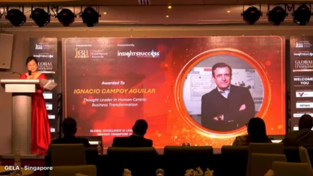 Ignacio Campoy, CEO del Grupo Educativo Formación Universitaria, premiado en Singapur por su liderazgo centrado en las personas