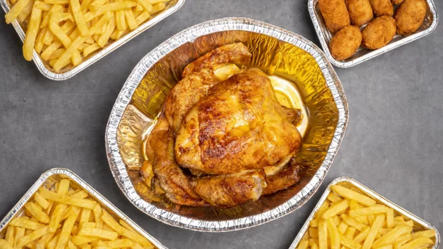 ASADOR ROBLEDO junto a Tormo Franquicias lleva el sabor tradicional de pollos asados a toda España