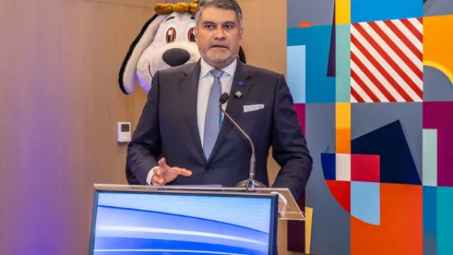 Andrés Farrugia resalta el papel de Caja de Ahorros en el desarrollo marítimo de Panamá