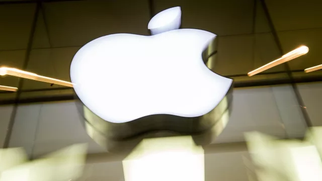 Apple destrona a Nvidia como cotizada más valiosa del mundo y se asoma a los 5 billones de dólares