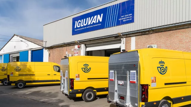 Igluvan convierte los vehículos de Correos en herramientas de trabajo avanzadas