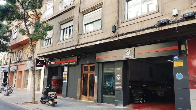 First Stop renueva la imagen de dos de sus talleres históricos en Valencia