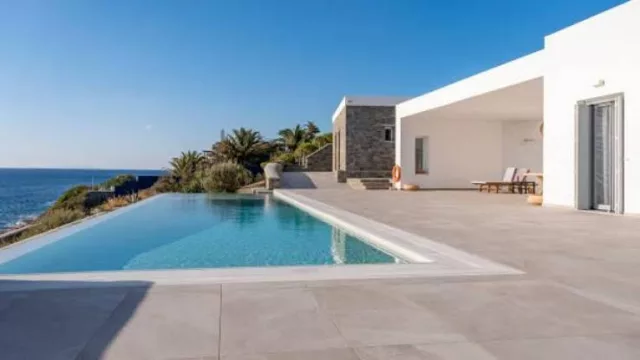 La piscina como activo inmobiliario: así incrementa el precio del metro cuadrado en Cataluña