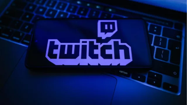 Twitch activa el entrenamiento de la IA de Amazon por defecto y admite: "Si fuera opcional, nadie participaría"