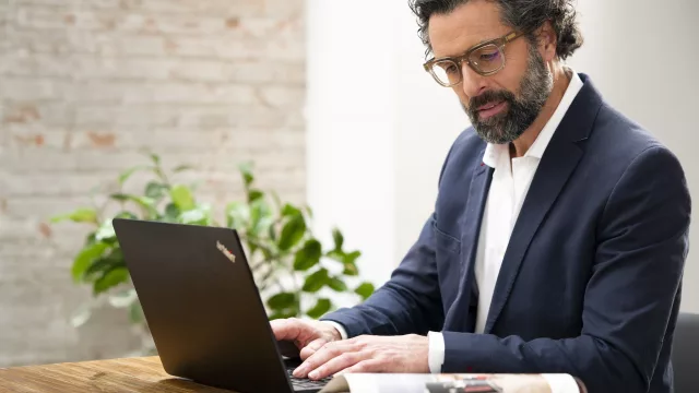 PRATS refuerza su apuesta por las lentes ocupacionales con VIMAX Work Tool