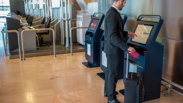 Nuevas restricciones a visados H-1B para trasladar personal a Estados Unidos