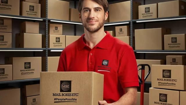 El incremento en las ventas online impulsa las necesidades logísticas,  según la CNMC y Mail Boxes Etc.