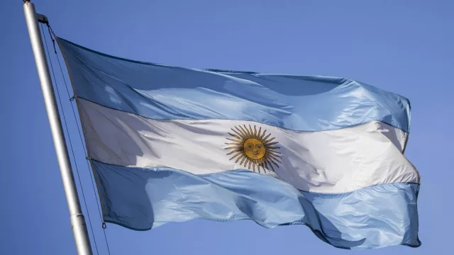 Aeropuertos Argentina emite bonos negociables por 357,3 millones a un interés del 8% y vencimiento en 2036